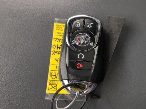 Used 2024 Buick Enclave Essence w/ Experience Buick Package AWD/4WD image 28