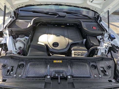 Used 2026 Mercedes-Benz GLS 450 4MATIC image 28