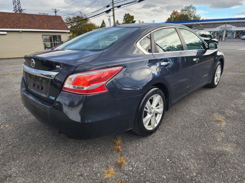 Used 2013 Nissan Altima 2.5 SL FWD image 9