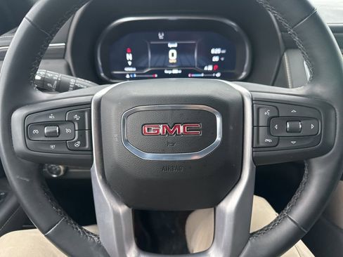 Certified 2024 GMC Yukon XL SLT w/ SLT Luxury Package image 24