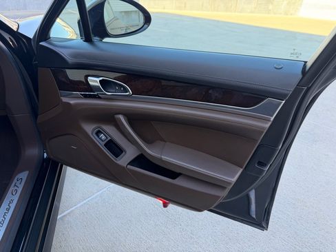 Used 2015 Porsche Panamera GTS AWD/4WD image 34