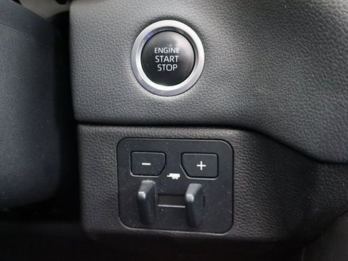 Used 2023 Toyota Tundra Limited image 30