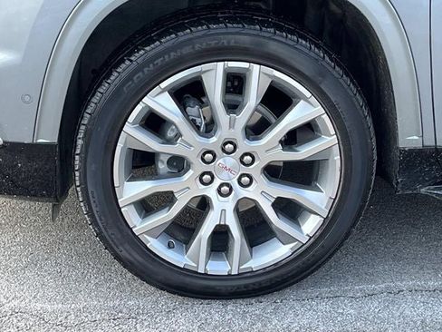 Used 2025 GMC Acadia Denali w/ Super Cruise Package image 10