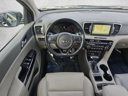 Used 2017 Kia Sportage SX image 16