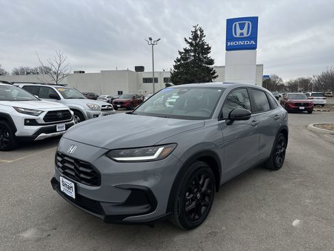 Certified 2024 Honda HR-V Sport image 1