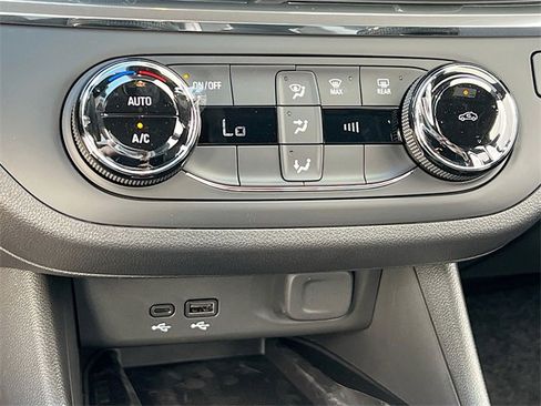 New 2026 Buick Envista Preferred w/ Convenience II Package image 11