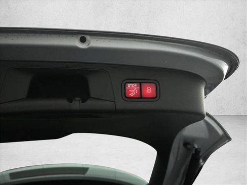 Certified 2026 Mercedes-Benz GLA 250 4MATIC image 25