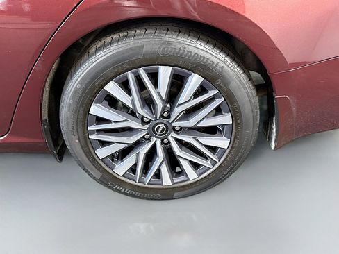 Used 2023 Nissan Altima 2.5 SV FWD image 37