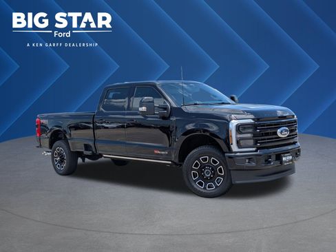 Used 2025 Ford F350 Platinum w/ FX4 Off-Road Package AWD/4WD image 1