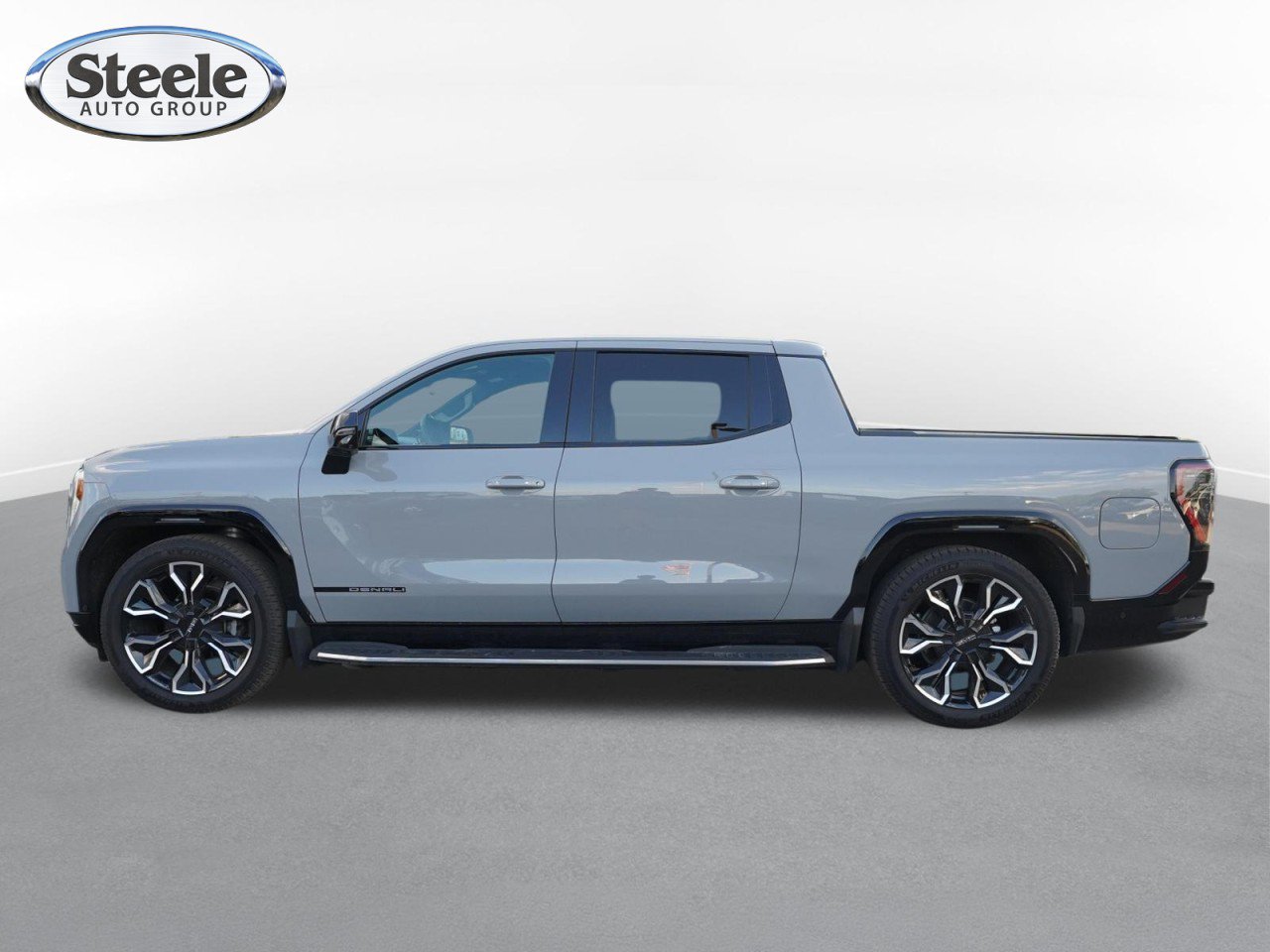 Certified 2025 GMC Sierra EV Denali AWD/4WD image 4