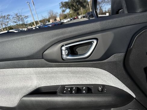 New 2026 Jeep Compass Latitude image 12