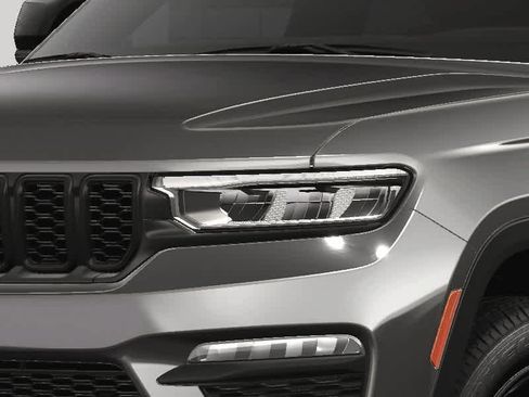 New 2025 Jeep Grand Cherokee Limited w/ Black Appearance Package image 12