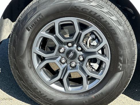 Used 2025 Ford Expedition Max Active AWD/4WD image 35