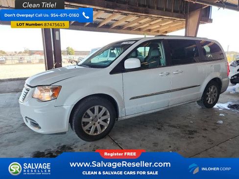Used 2016 Chrysler Town & Country Touring image 1