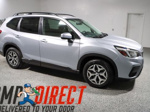 Used 2020 Subaru Forester Premium image 6
