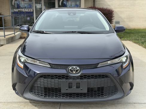 Used 2022 Toyota Corolla LE FWD image 2