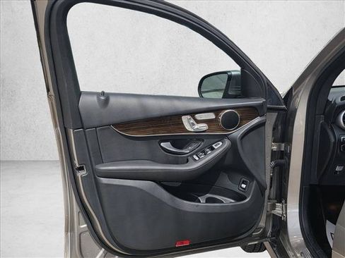 Used 2019 Mercedes-Benz GLC 300 4MATIC Coupe image 12