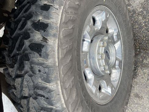 Used 2006 Ford F350 Lariat image 27