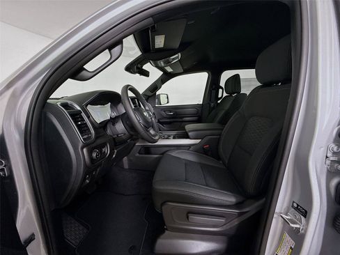 New 2026 RAM 1500 Express AWD/4WD image 5