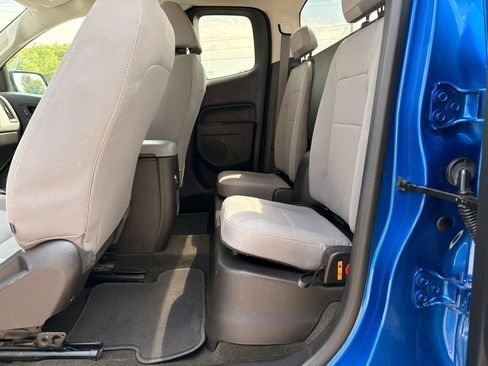 Used 2018 Chevrolet Colorado W/T w/ WT Convenience Package RWD image 14