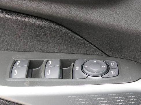 New 2026 Chevrolet Trax LS image 33