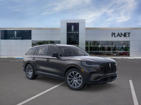 New 2026 Lincoln Aviator AWD w/ Jet Appearance Package image 7
