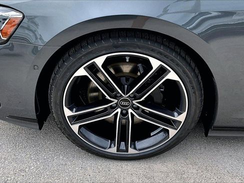 New 2026 Audi A8 L 3.0T image 13