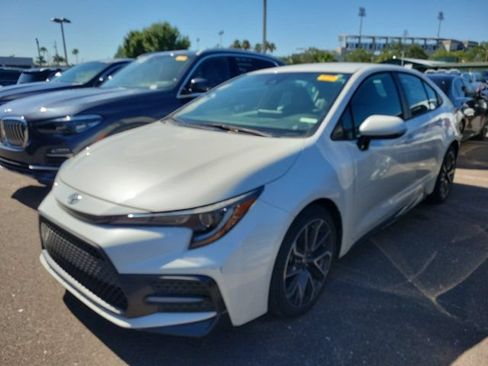 Used 2020 Toyota Corolla SE FWD image 1