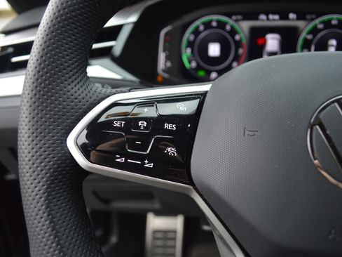 Used 2023 Volkswagen Arteon SEL image 15