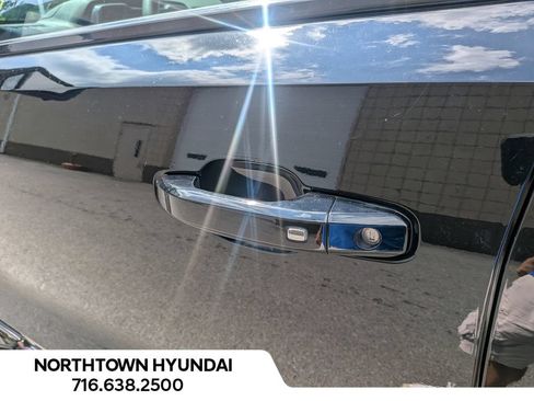 Used 2023 GMC Canyon AT4X AWD/4WD image 39