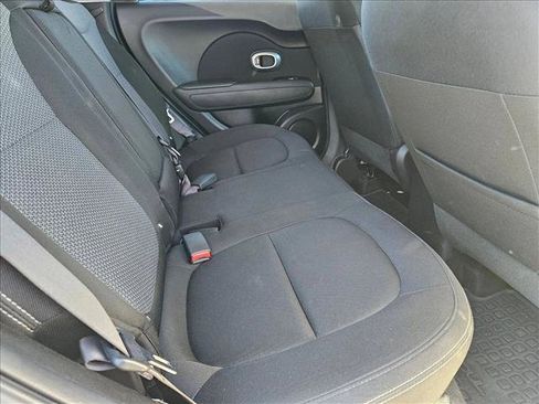 Used 2018 Kia Soul + FWD image 17