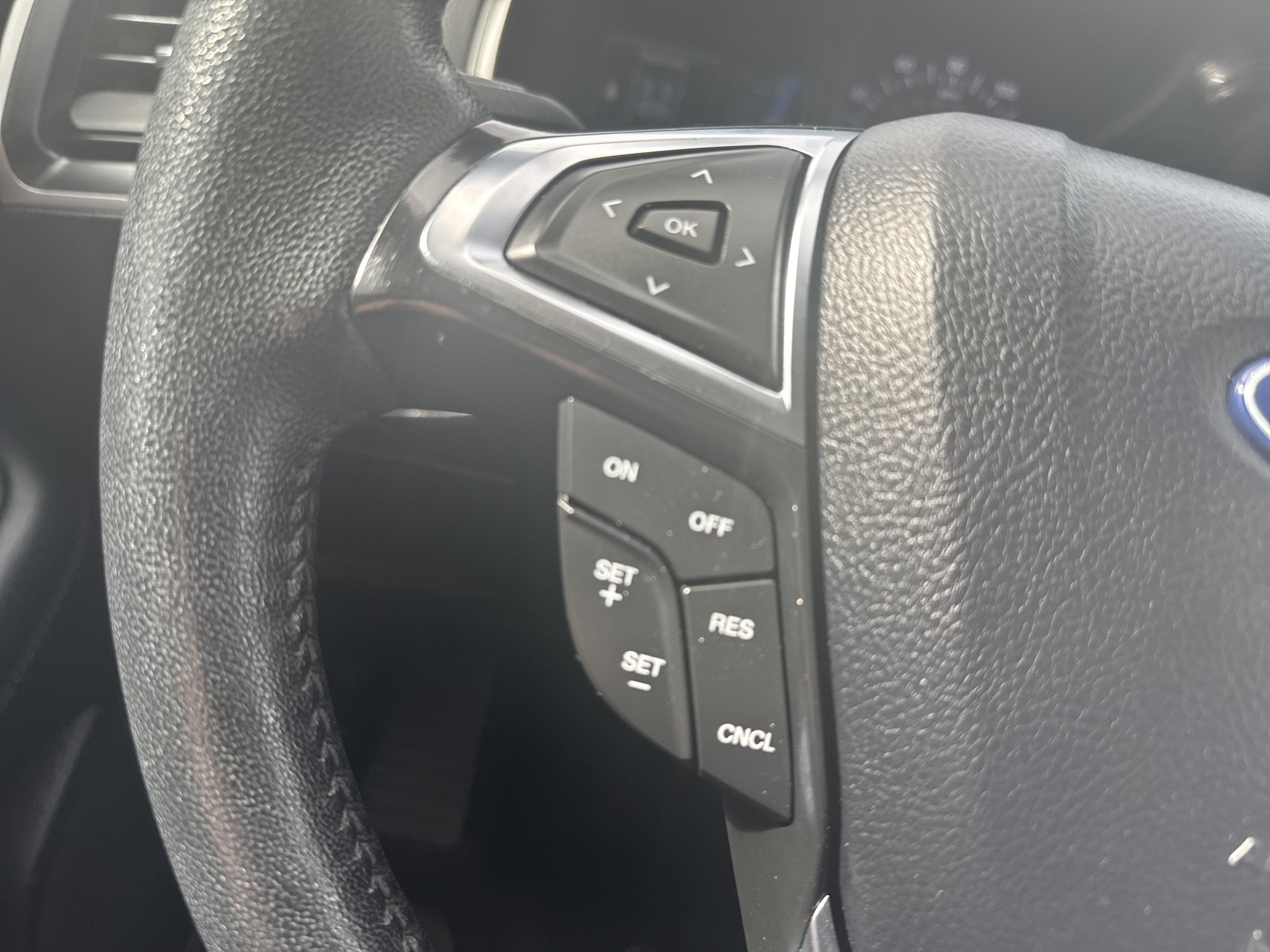 Used 2024 Ford Edge SEL AWD/4WD image 18