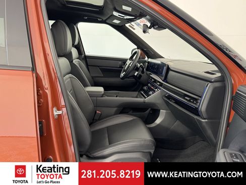 Used 2025 Hyundai Santa Fe Calligraphy FWD image 21