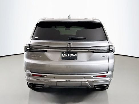 Used 2025 Buick Enclave Avenir w/ Super Cruise Package image 6