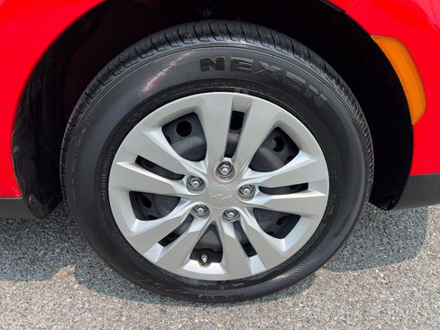 Used 2022 Kia Soul LX FWD image 8