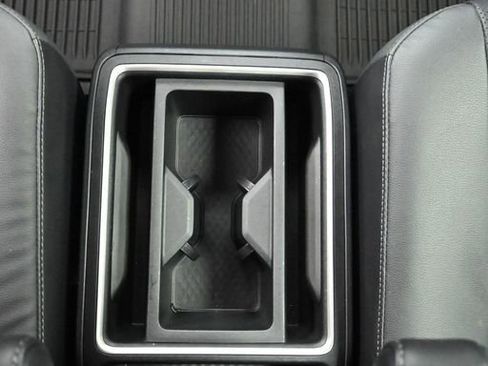 Used 2024 Toyota Grand Highlander Limited image 28