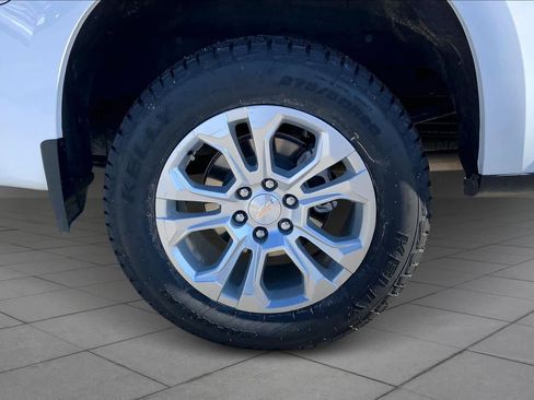 Used 2024 Chevrolet Silverado 1500 LTZ image 11