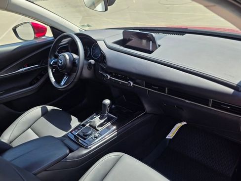 Certified 2025 MAZDA CX-30 AWD 2.5 S w/ Preferred Package image 11