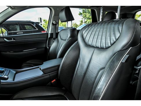 Used 2023 Hyundai Palisade Limited w/ Cargo Package AWD/4WD image 13