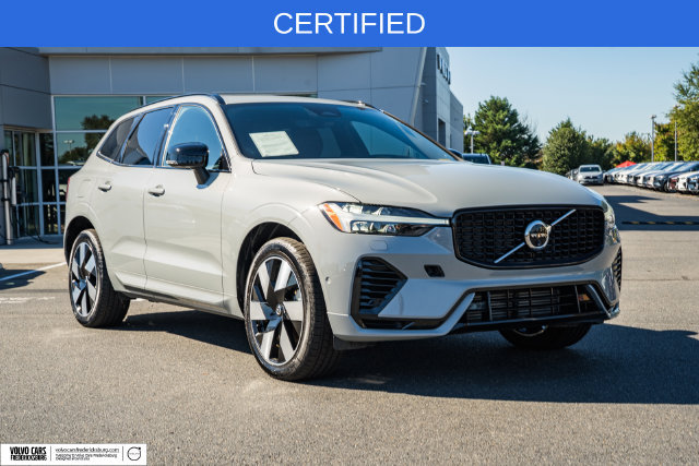 Certified 2024 Volvo XC60 T8 Plus w/ Climate Package AWD/4WD image 1