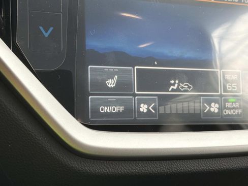 New 2026 Subaru Ascent Limited image 25