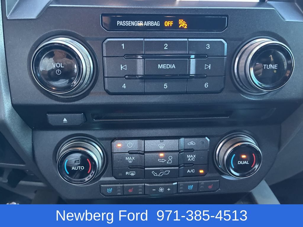Used 2017 Ford F150 Raptor w/ Equipment Group 802A Luxury AWD/4WD image 22