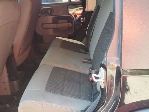 Used 2008 Jeep Wrangler Unlimited X AWD/4WD image 30