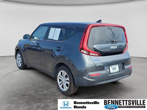Used 2022 Kia Soul LX FWD image 7