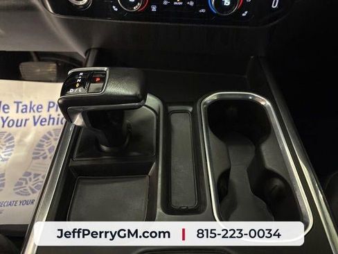 Used 2022 GMC Sierra 1500 SLT AWD/4WD image 18