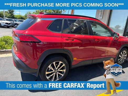 Used 2024 Toyota Corolla Cross XLE w/ Convenience Package AWD/4WD image 3