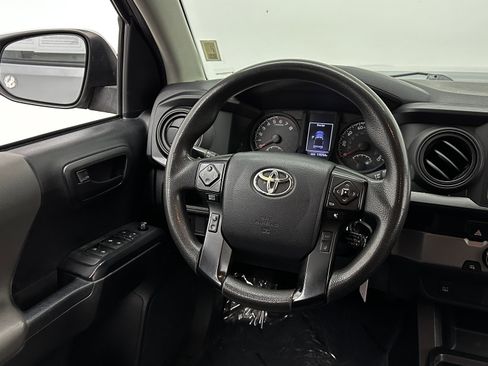 Used 2019 Toyota Tacoma SR w/ SR Convenience Package image 23