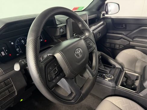 Used 2026 Toyota Tacoma SR5 AWD/4WD image 20