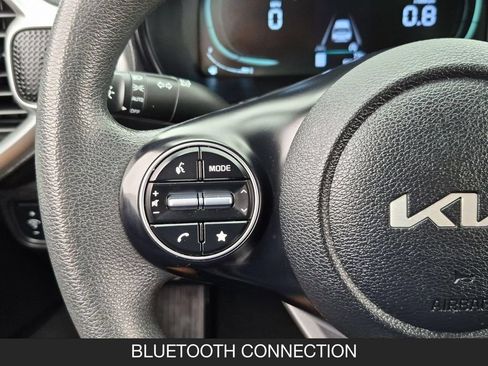 Used 2024 Kia Soul LX w/ Option Group 015 FWD image 17