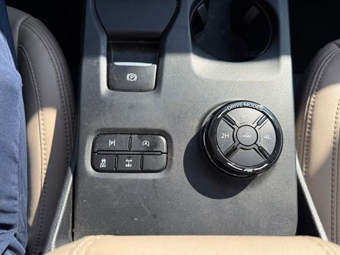 Used 2024 Ford Ranger Lariat w/ Advanced Towing Package AWD/4WD image 13